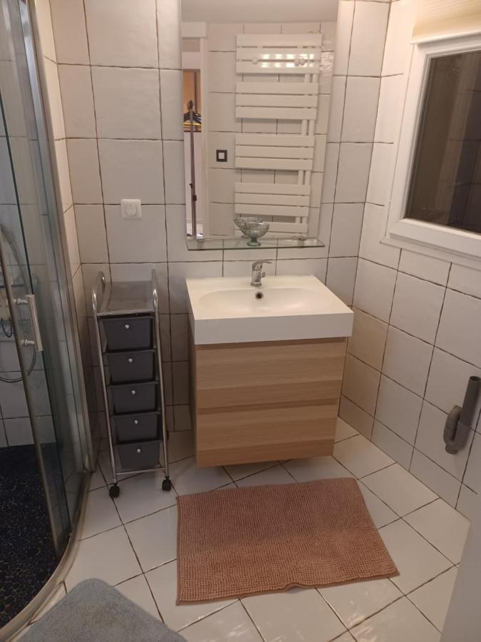 Apartament Studio Cosy Au Calme Tulon Zewnętrze zdjęcie