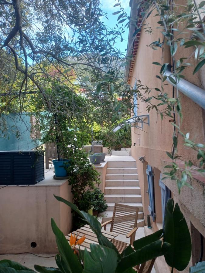 Apartament Studio Cosy Au Calme Tulon Zewnętrze zdjęcie